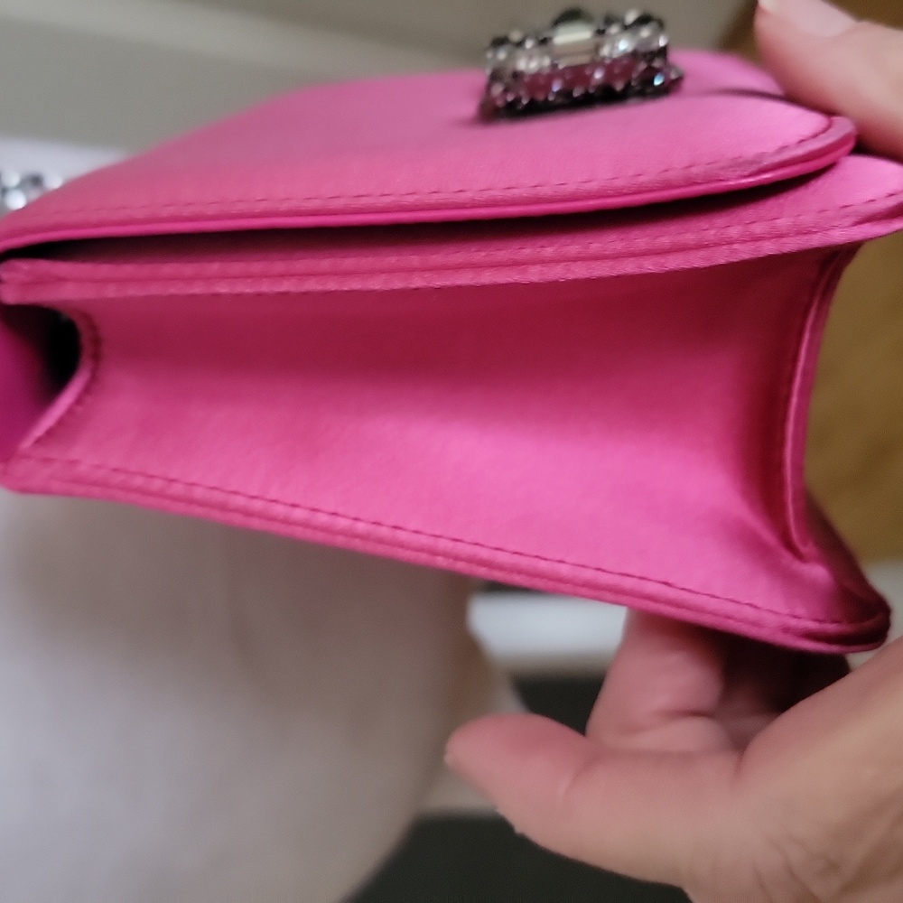 Salvatore Ferragamo Pink Crossbody Bag with Chain Strap - Picture 6 of 15